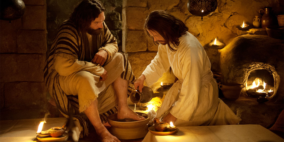 https://bookofmormoncentral.org/sites/default/files/pictures/gospel-doctrine/last-supper-jesus-washes-peters-feet.jpg